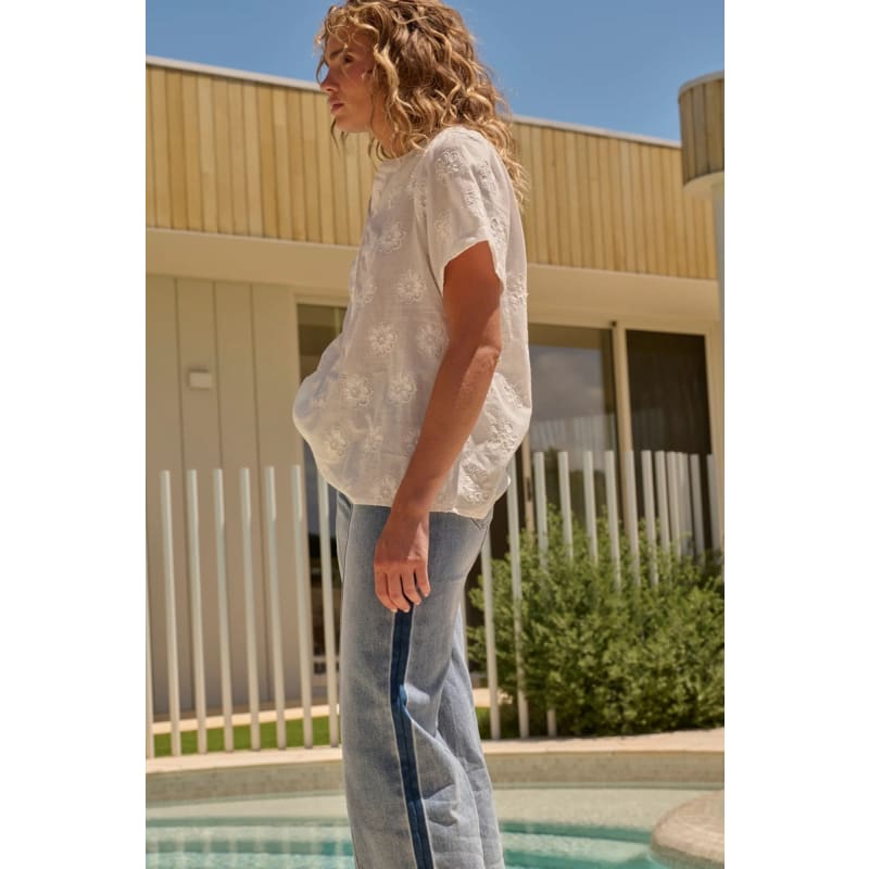 Kayla Shirt | White Flowers - Tops