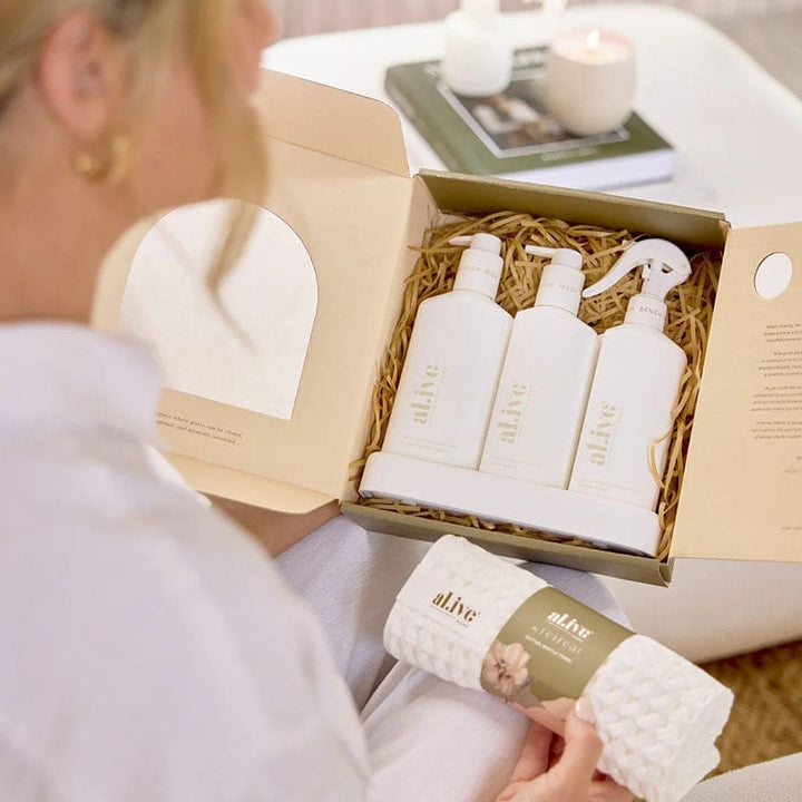Kitchen Trio & Towel Gift Set | Lemon Myrtle & Honey Dew - Accessories