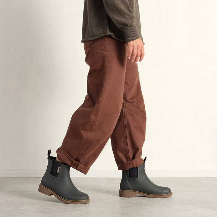 Bobbi Boot Enhanced Traction | Charcoal