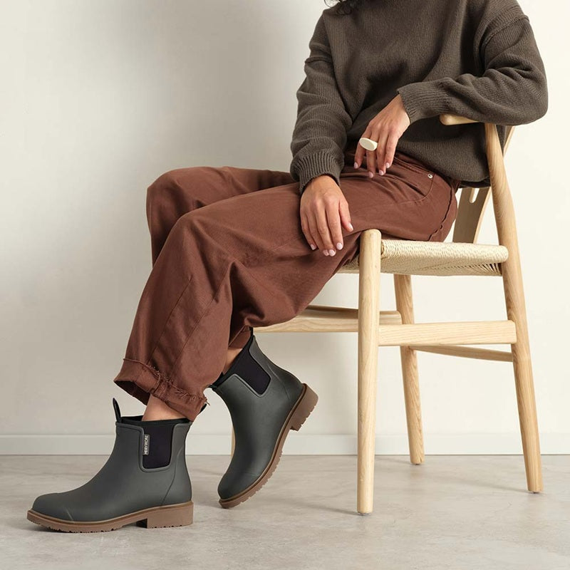 Bobbi Boot Enhanced Traction | Charcoal