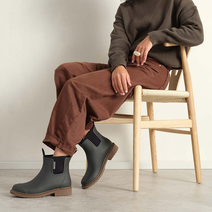 Bobbi Boot Enhanced Traction | Charcoal