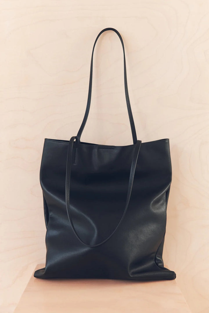 Callen Leather Shoulder Bag | Black