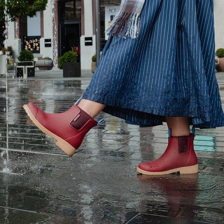 Bobbi Boot Enhanced Traction | Brick Red