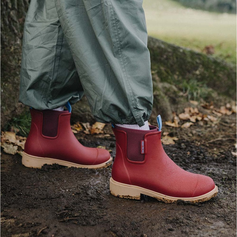 Bobbi Boot Enhanced Traction | Brick Red