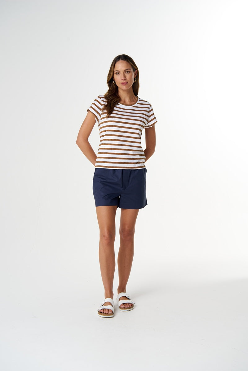 The Straight Cut Basic Tee White & Fox | C1378