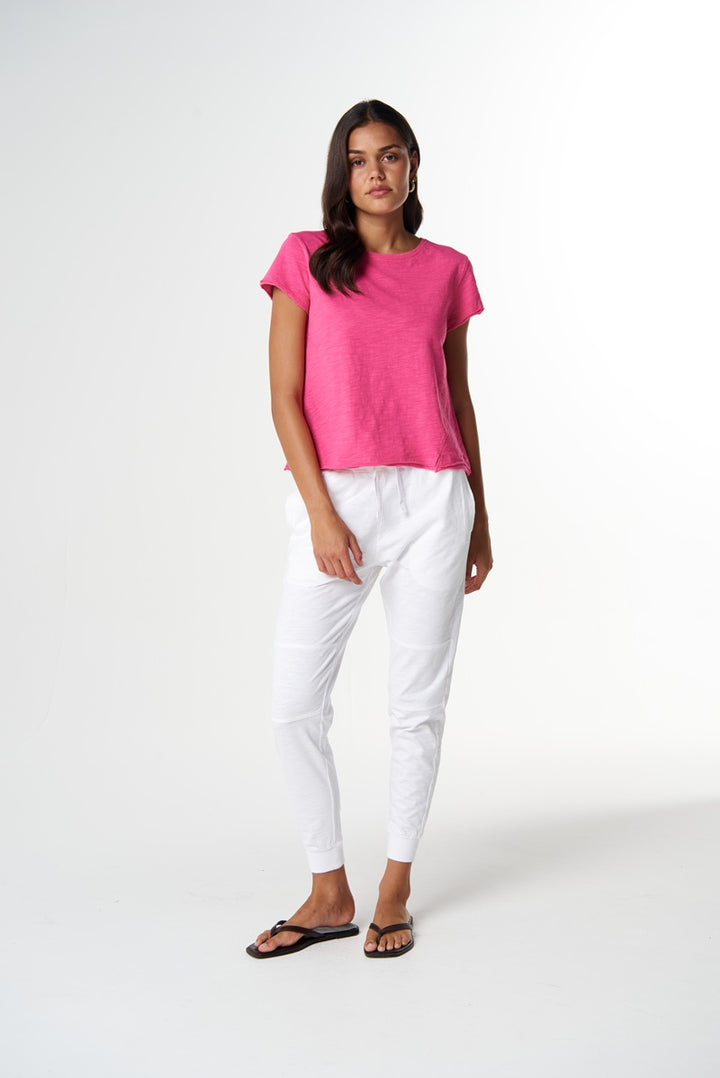 Front Split Tee Carmine Rose | C1384