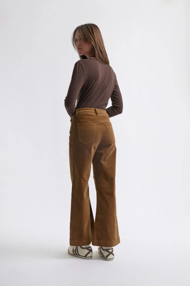 Freya Velvet Jean | Toffee