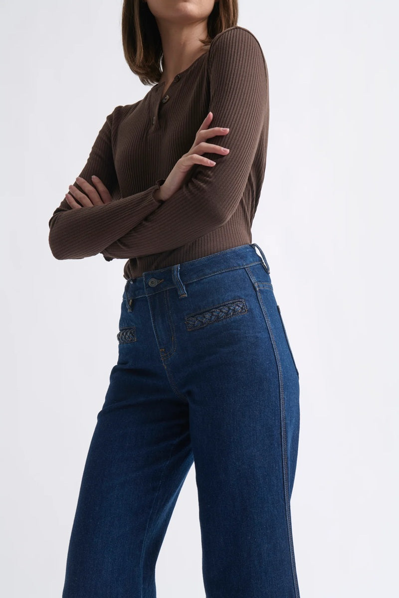 Freya Jean Plait Pocket | Palisade Blue
