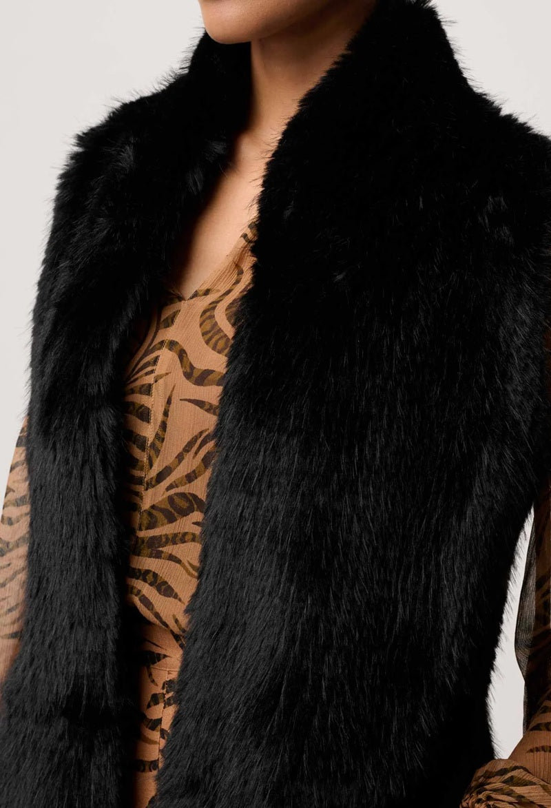 Hazel Faux Fur Vest | Black