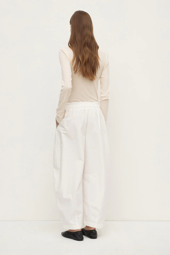 Lola Barrel Pant | White
