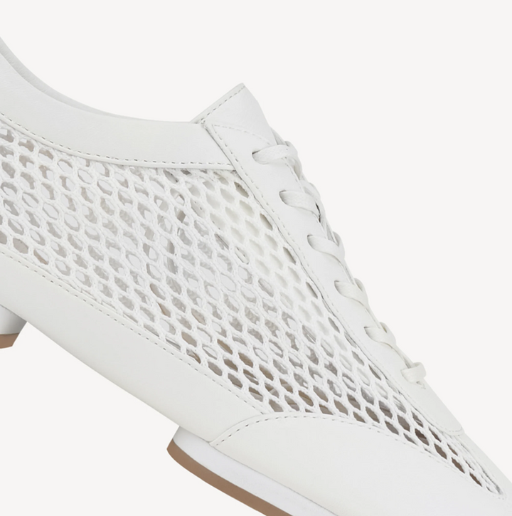 Remy | White