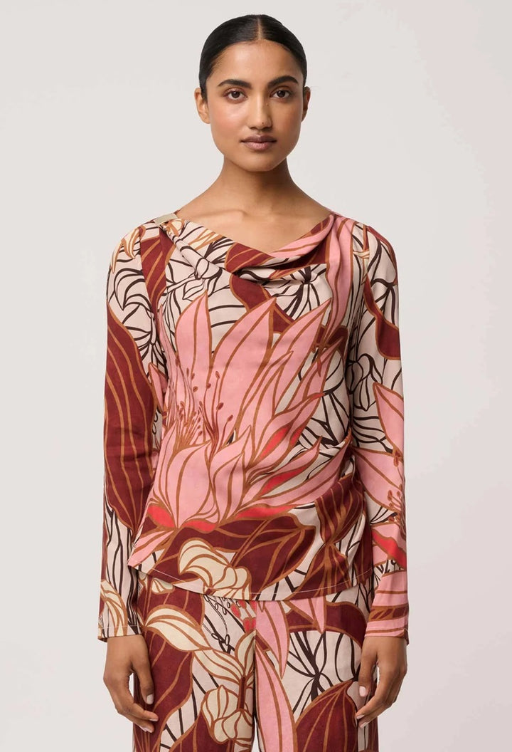 Serene Gold Detail Cupro Viscose Stretch Top | Cathedral Botanic