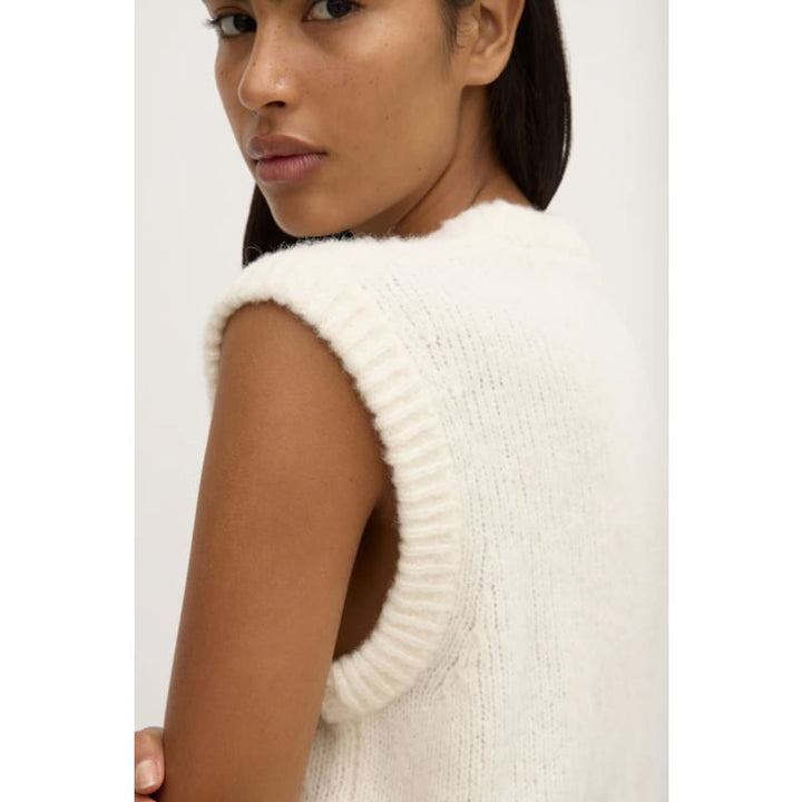 Everly Knit Vest | Cream - Knitwear