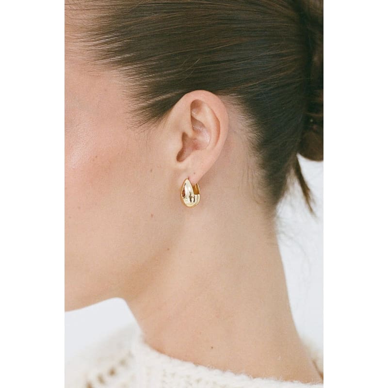 Heritage Huggies | Garnet - Jewellery
