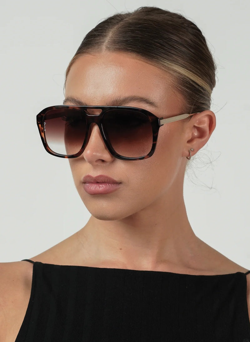 Reina | Tort Brown Fade