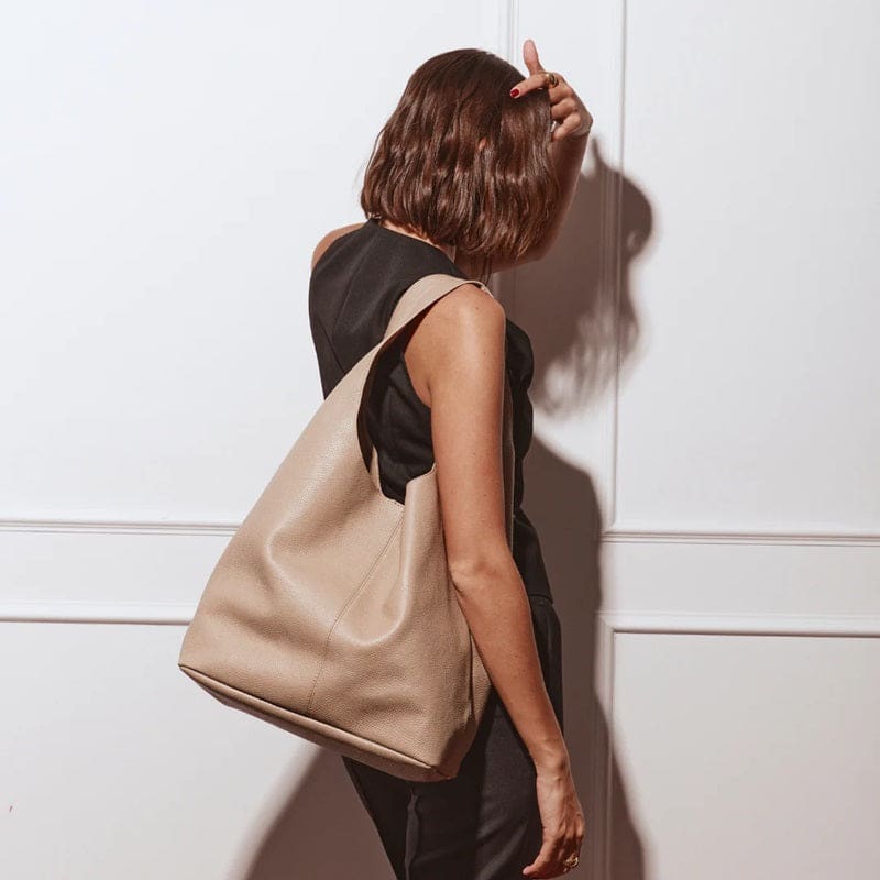 Scarlett Leather Hobo | Beige - Accessories