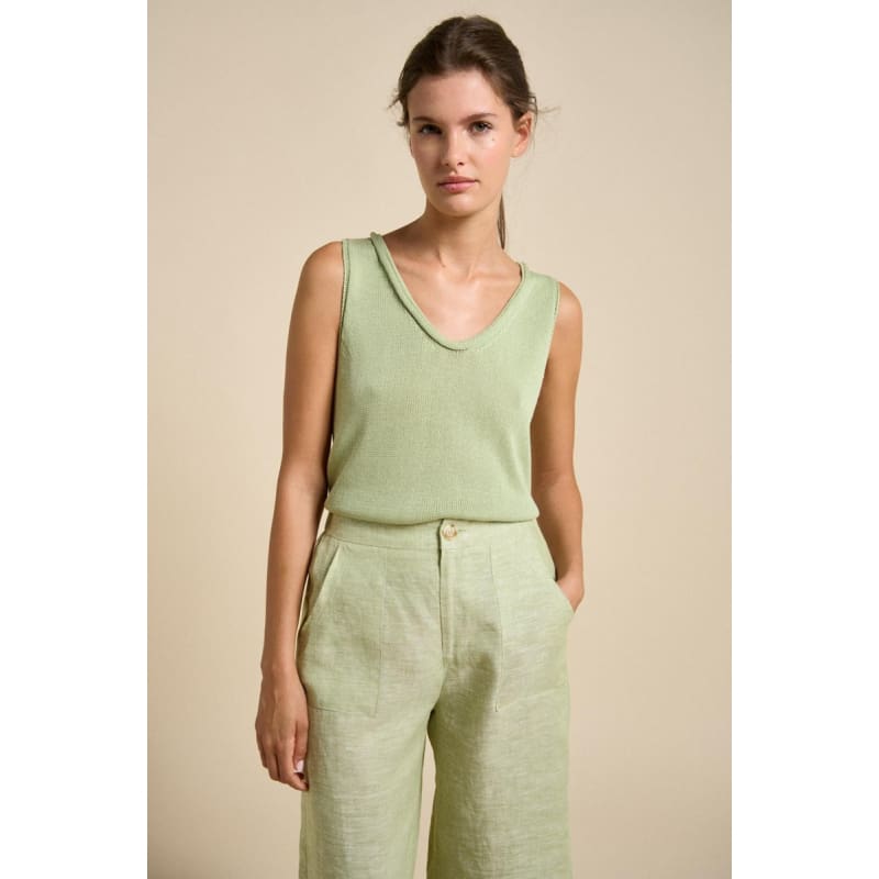 Scoop Spring Tank | Green - Tops