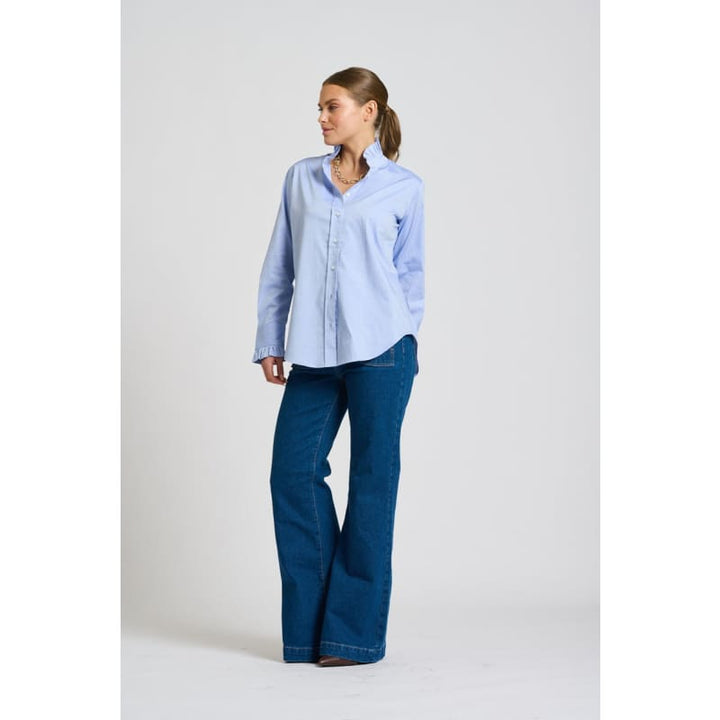 The Olivia Classic Cut Shirt Flannel Frill | Blue Oxford - Tops