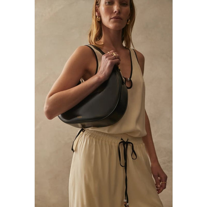 The Pilarre | Black - Accessories