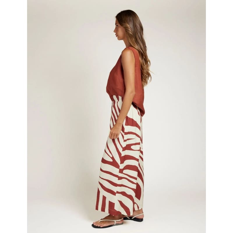 V Back Cami | Cacao - Tops